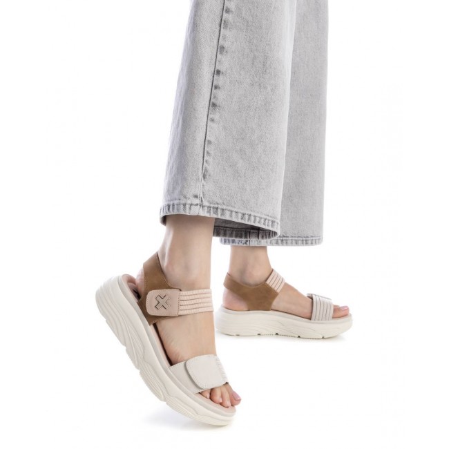 XTI 143986 Beige Γυναικεία Flat Σανδάλια