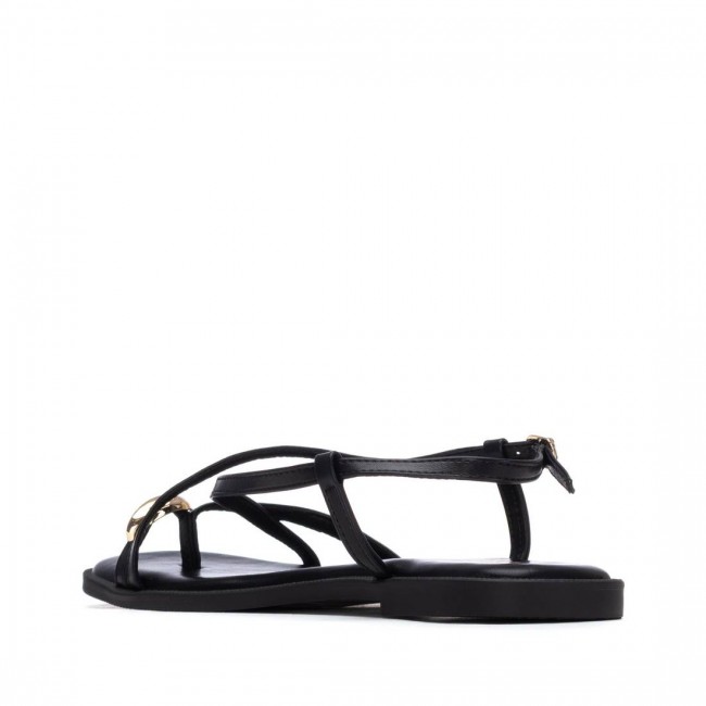 XTI 145358 Black Γυναικεία Flat Σανδάλια